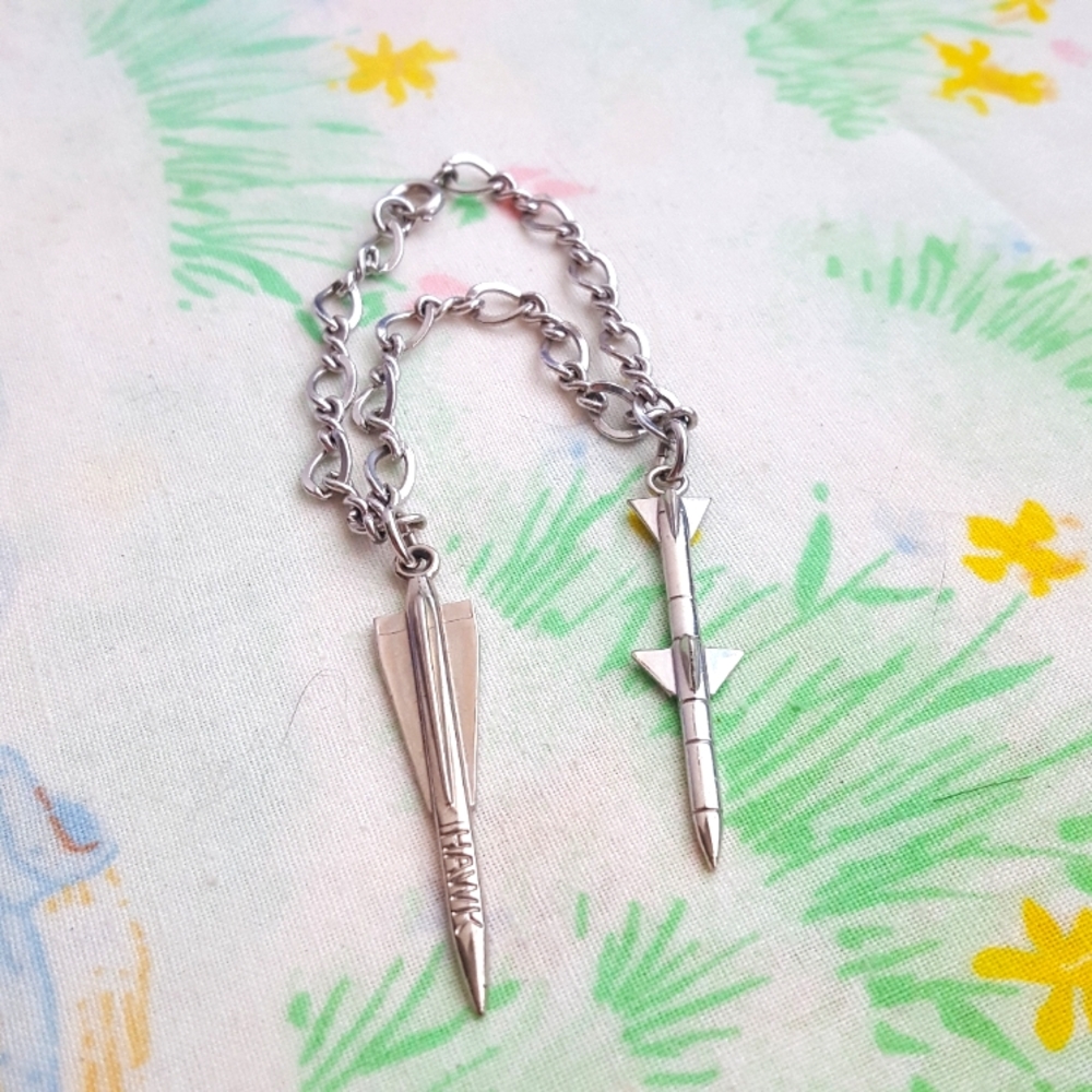 🌙Vintage 50s Military U.S. Missile Charm Bracelet